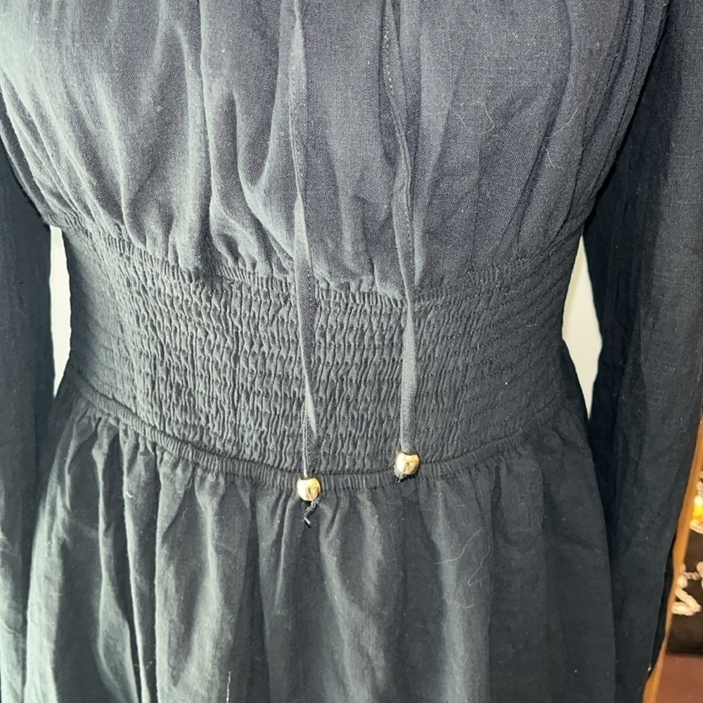 Lillusory
Size Large Cocktail Dress Black Excellent Condition Ruffle bottom - Picture 3 of 12
